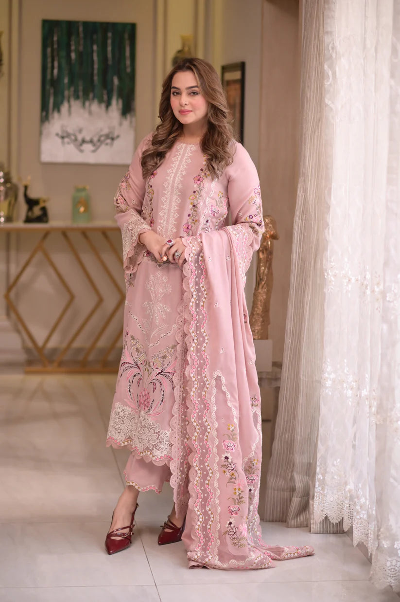 Aneela's embroidered pashmina suit close view of front embroidery